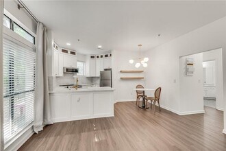 821 Ralph McGill Blvd NE in Atlanta, GA - Building Photo - Building Photo