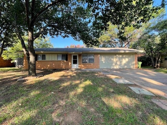 1329 Harrison Ln in Hurst, TX - Building Photo - Building Photo