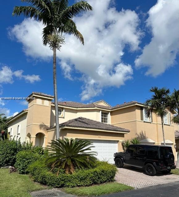 5500 NW 113th Ct in Doral, FL - Building Photo