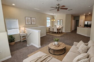 3729 Parkridge Cir in Sarasota, FL - Building Photo - Building Photo