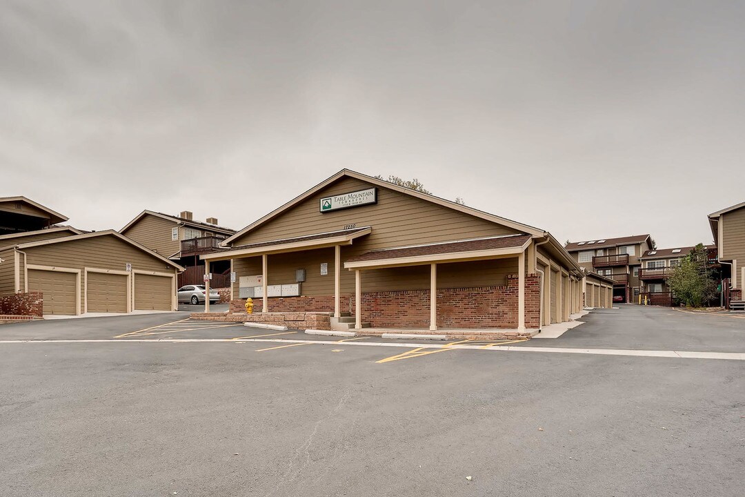 Table Mountain Townhomes in Golden, CO - Building Photo