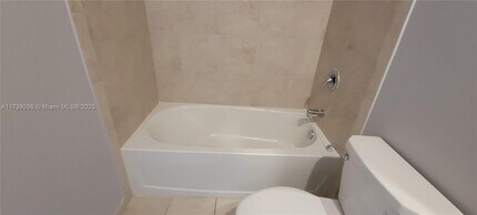 388 NE 208th Terrace in Miami, FL - Building Photo - Building Photo