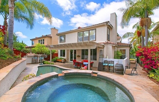 property at 2941 Avenida Castana