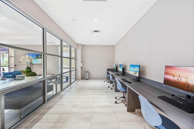 28250 S Dixie Hwy in Homestead, FL - Building Photo - Building Photo