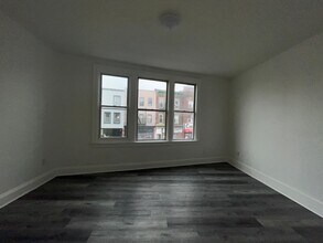 108 Ocean Ave in Jersey City, NJ - Foto de edificio - Building Photo