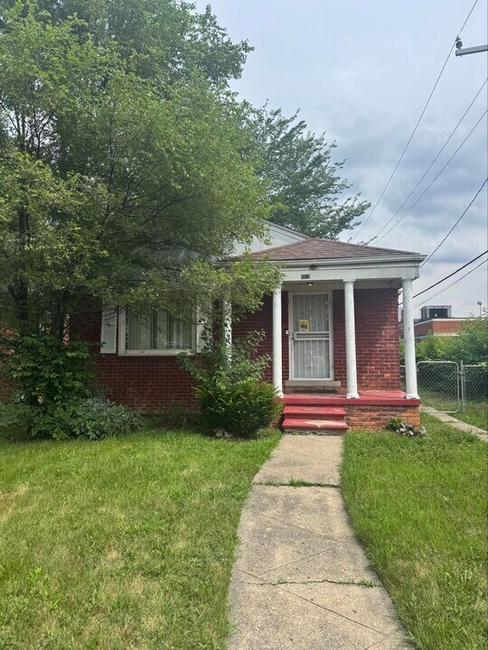 8824 Artesian St in Detroit, MI - Building Photo