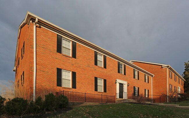 Ridgewood Apartments in Fort Thomas, KY - Foto de edificio - Building Photo