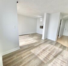 1535 Pensacola St in Honolulu, HI - Building Photo - Building Photo