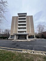 3965 N Meridian St in Indianapolis, IN - Building Photo