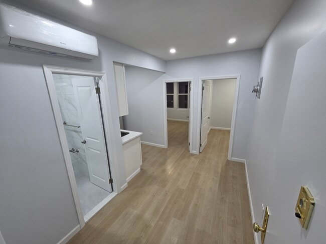 3258 86th St, Unit 1-bed 2A in East Elmhurst, NY - Building Photo - Building Photo