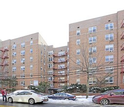 The Harwyn in Flushing, NY - Building Photo - Building Photo