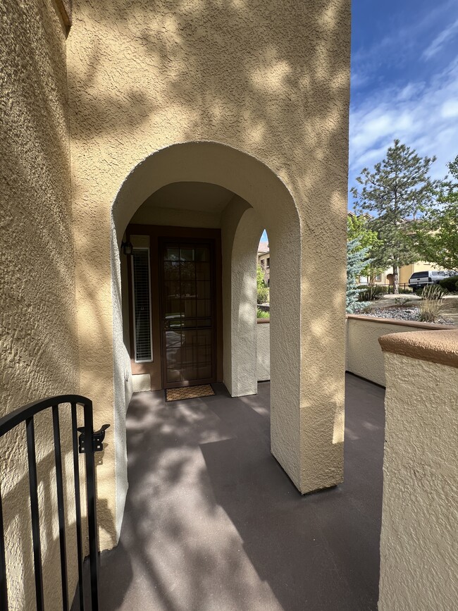 17000 Wedge Pkwy in Reno, NV - Building Photo - Building Photo
