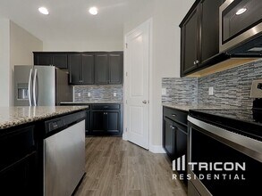 324 Terracotta Terrace in Howey In The Hills, FL - Building Photo - Building Photo