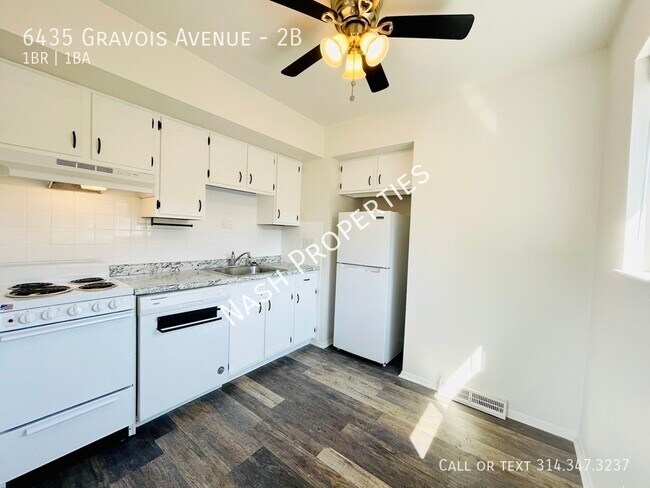 6435 Gravois Ave in St. Louis, MO - Building Photo - Building Photo