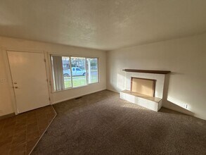 1215 NW 11th St in Corvallis, OR - Building Photo - Building Photo