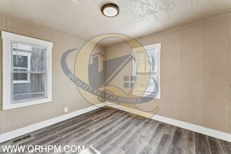 1349 James St in Burton, MI - Building Photo - Building Photo