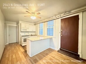 2543 N Spaulding Ave in Chicago, IL - Building Photo - Building Photo