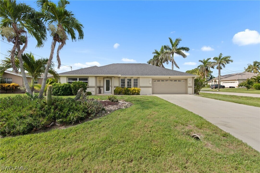 170 SW 52nd St in Cape Coral, FL - Building Photo