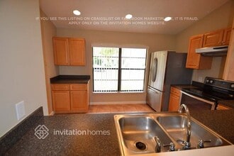 1916 Dockside Dr in Valrico, FL - Building Photo - Building Photo