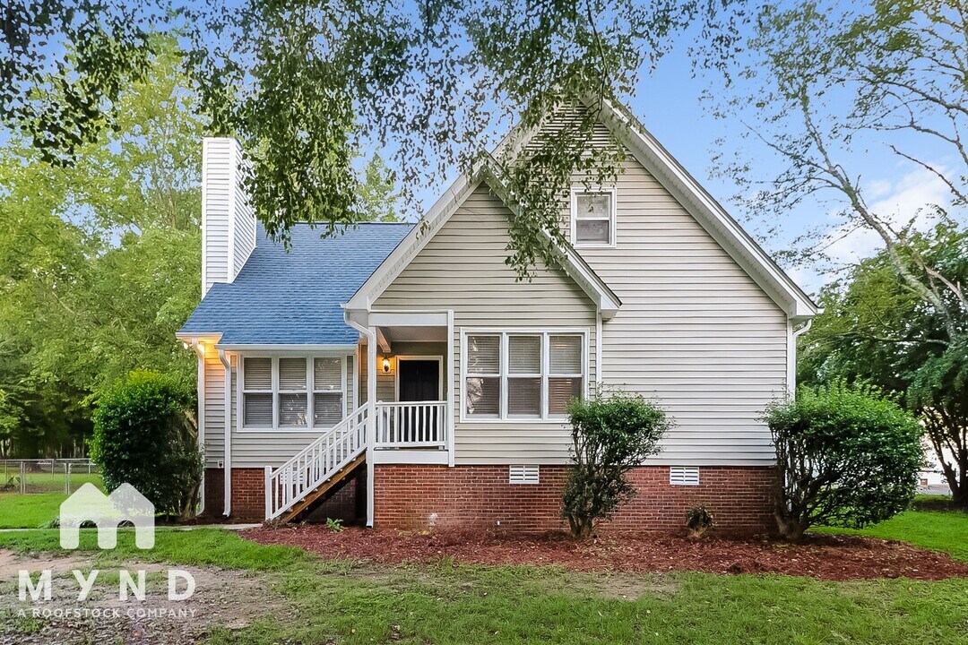 5037 Huntingcreek Dr in Wake Forest, NC - Building Photo