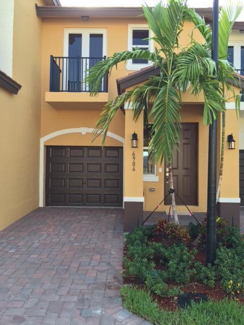 6906 Long Pine Cir in Coconut Creek, FL - Building Photo