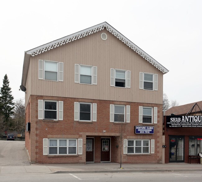 34 Main St S in Newmarket, ON - Building Photo - Building Photo