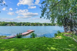 24060 N Lakeside Dr in Lake Zurich, IL - Building Photo - Building Photo