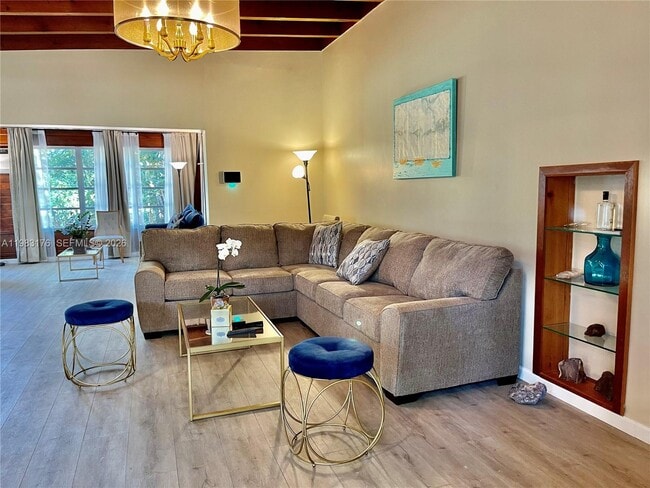 14155 Old Cutler Rd in Palmetto Bay, FL - Building Photo - Building Photo