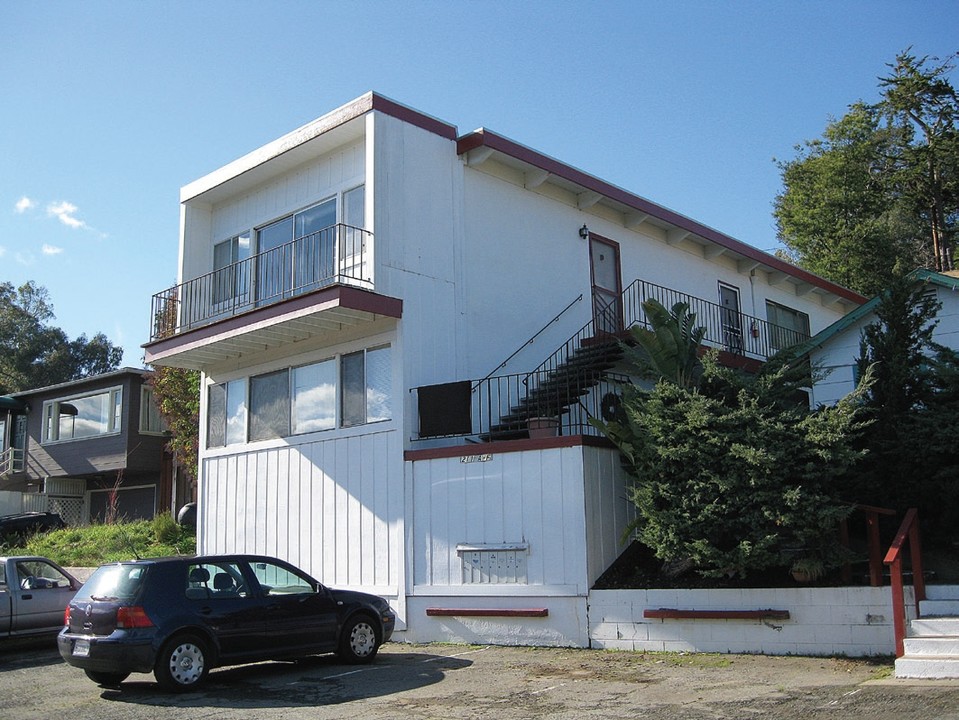 211 Marin St in San Rafael, CA - Foto de edificio