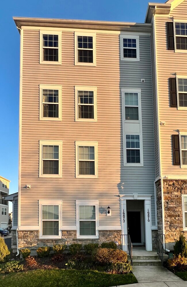 16870 Porters Inn Dr Rentals in Dumfries, VA