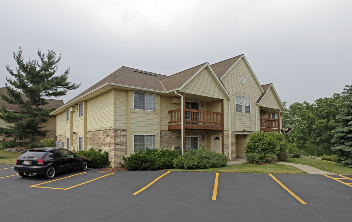 Arbor Heights Apartments in Janesville, WI - Foto de edificio