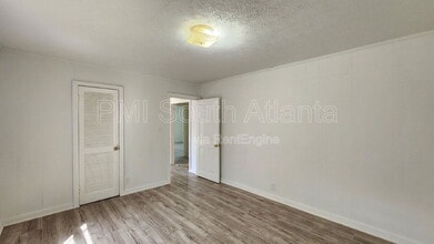 140 Realty St in Griffin, GA - Building Photo - Building Photo