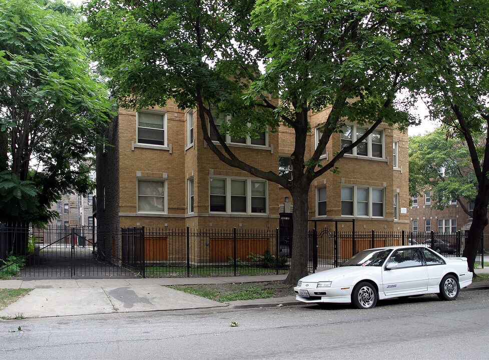 7955-7957 S Maryland Ave in Chicago, IL - Foto de edificio