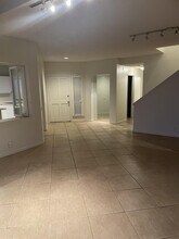 91-1035-1035 Laaulu St in Ewa Beach, HI - Building Photo - Building Photo