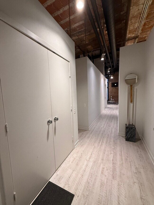 222 S Racine Ave in Chicago, IL - Foto de edificio - Building Photo