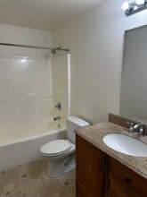 16019 SE 255th Pl in Covington, WA - Building Photo - Building Photo