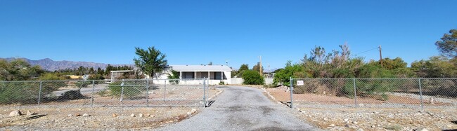 6720 Conestoga Pkwy in Pahrump, NV - Building Photo - Building Photo