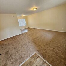 39490 Harrison Bay Ct in Harrison Township, MI - Building Photo - Building Photo