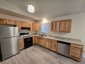 474 Royal Ann Way in Grand Junction, CO - Building Photo - Building Photo