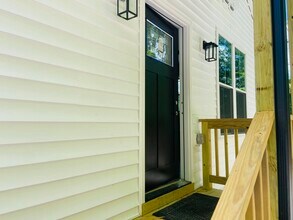 900 Adams Rd, Unit A in Williamsburg, VA - Building Photo - Building Photo