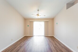 11550 Ross Common Dr in Indianapolis, IN - Building Photo - Building Photo