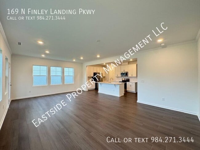 169 S Finley Lndg Pkwy in Smithfield, NC - Building Photo - Building Photo