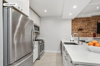 37 Clifton Pl in Brooklyn, NY - Building Photo - Building Photo