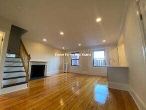 2A Joy St, Unit 11 in Boston, MA - Building Photo - Building Photo