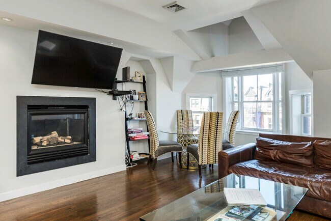 property at 252 Newbury St