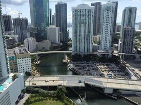 92 SW 3rd St, Unit 3311 in Miami, FL - Building Photo
