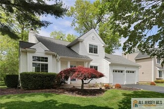 160 Buttonwood Dr in Piscataway, NJ - Building Photo - Building Photo