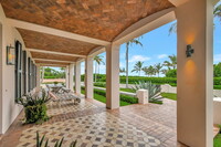 200 S Ocean Blvd in Palm Beach, FL - Foto de edificio - Building Photo