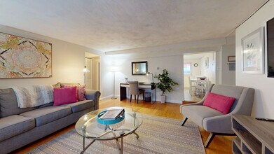 79 Chestnut St in Brookline, MA - Building Photo - Building Photo