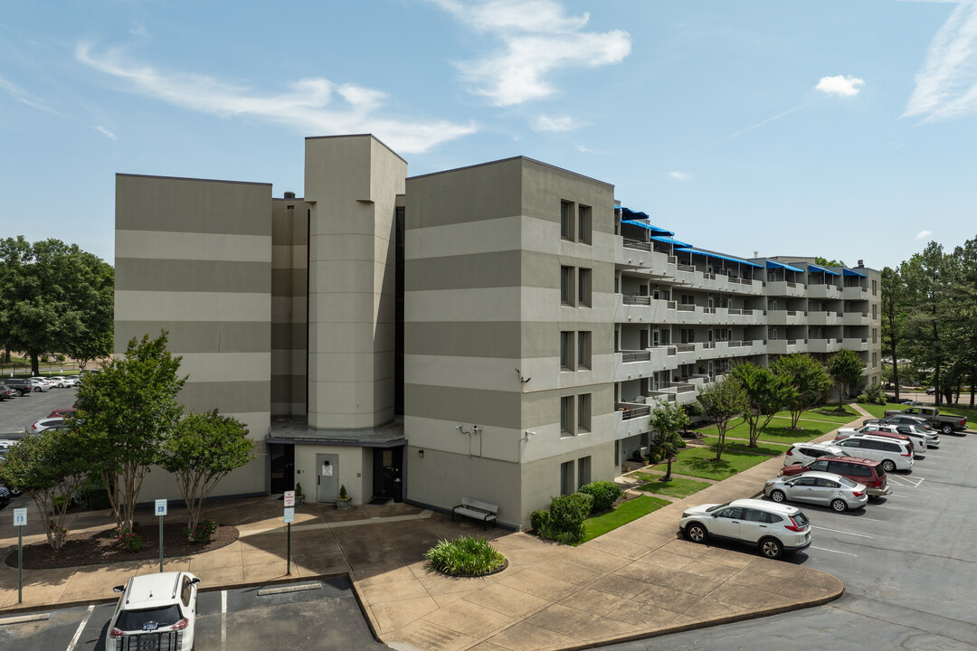 The Atrium and Cottages at Lutheran Village in Memphis, TN - Building Photo